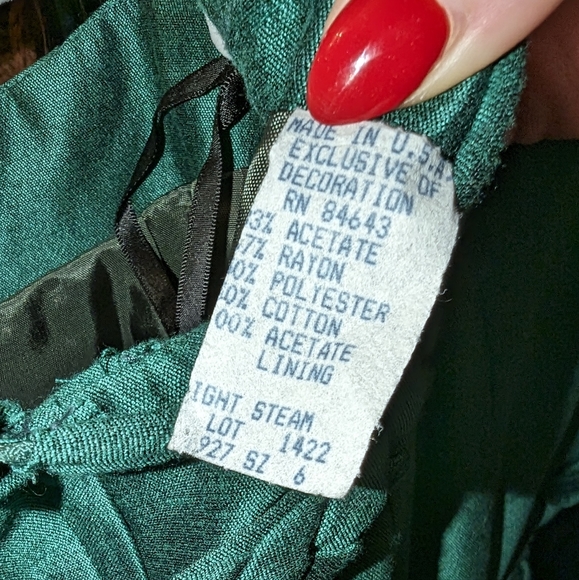 Vintage Green "Marilyn Monroe" Inspired Satin Evening Suit - Picture 8 of 12